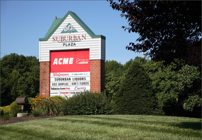 Newark De Suburban Plaza Retail